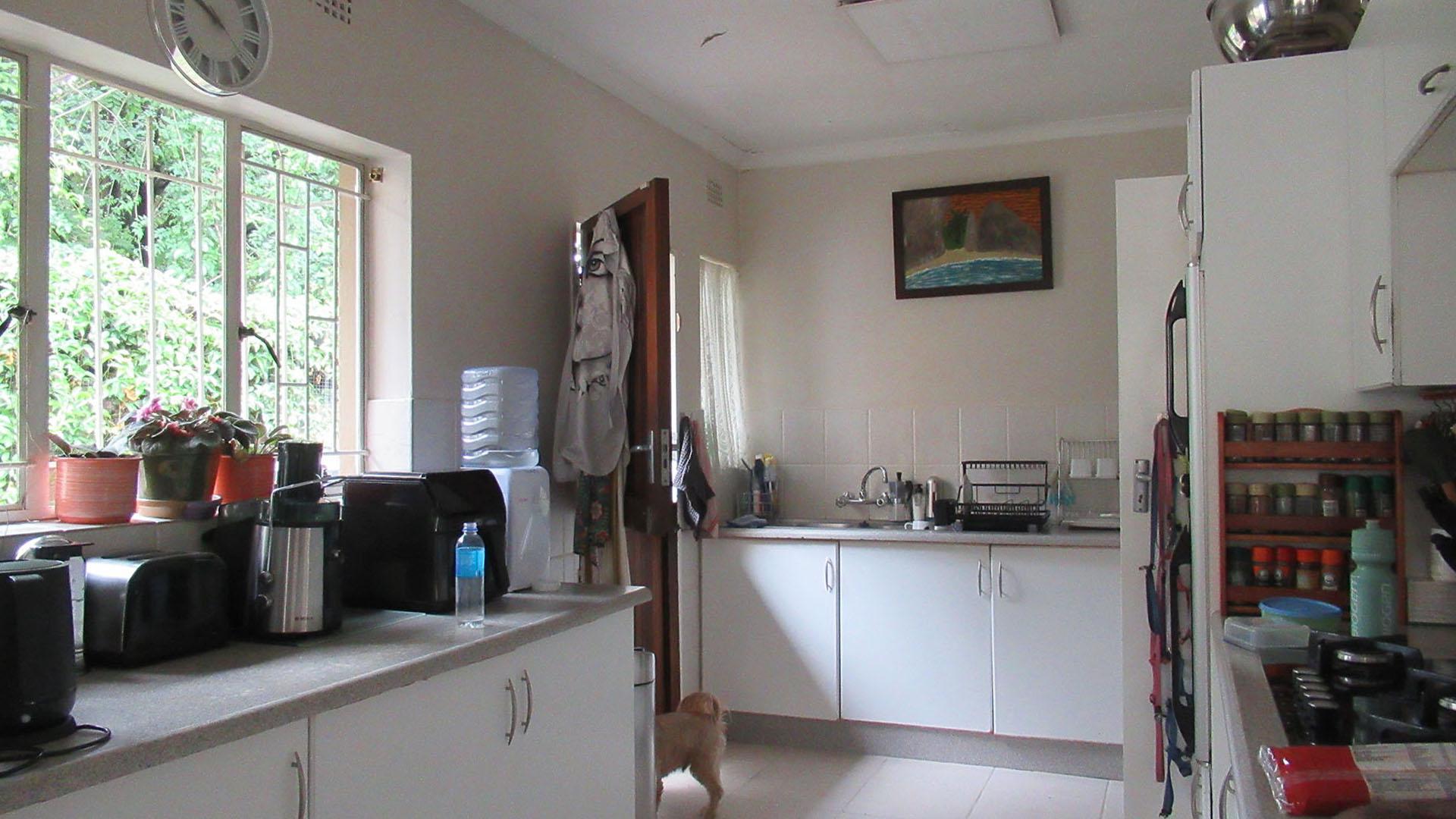 Kitchen - 11 square meters of property in Witkoppen