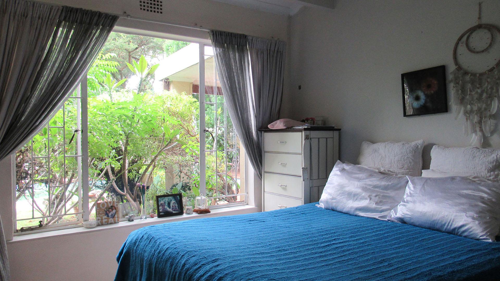 Bed Room 2 - 12 square meters of property in Witkoppen