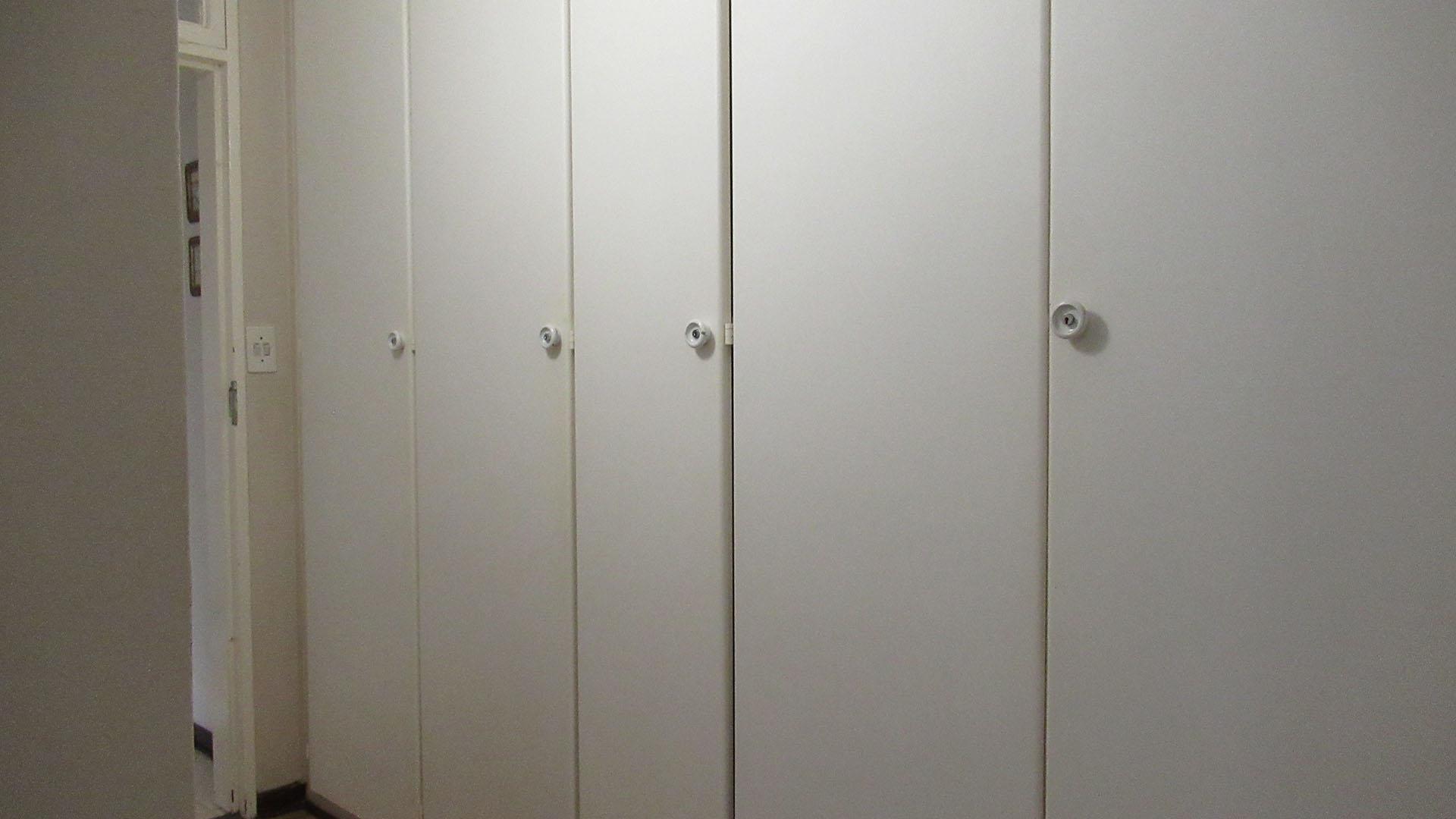Main Bedroom - 18 square meters of property in Witkoppen