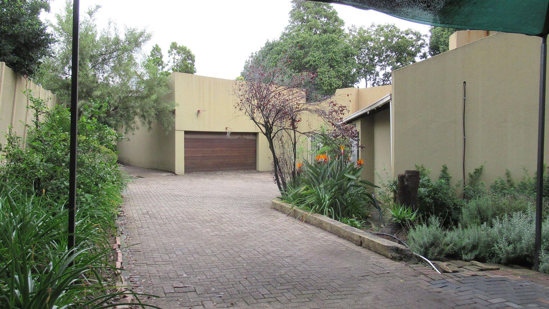 Front View of property in Witkoppen