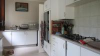 Kitchen - 11 square meters of property in Witkoppen