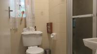 Bathroom 1 - 5 square meters of property in Witkoppen