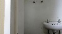 Bathroom 2 - 2 square meters of property in Witkoppen