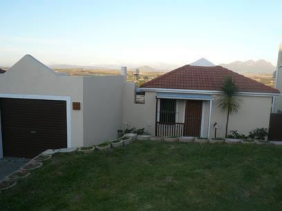 2 Bedroom Simplex for Sale For Sale in Brackenfell - Home Sell - MR30408