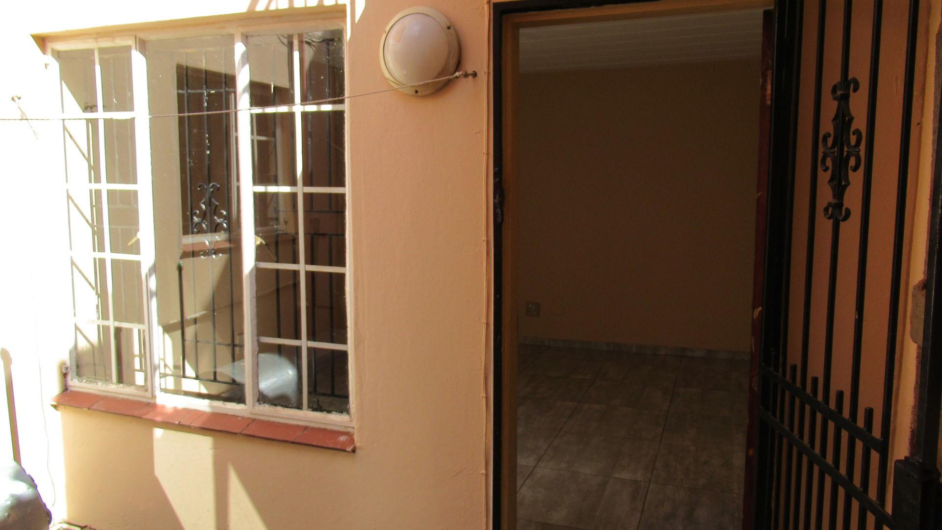 Front View of property in Jeppestown