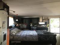 Bed Room 1 - 12 square meters of property in Bonaero Park