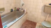 Bathroom 1 - 22 square meters of property in Bonaero Park