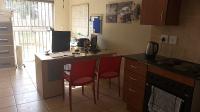 Kitchen - 6 square meters of property in Klippoortje