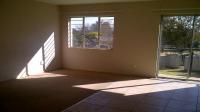Lounges - 11 square meters of property in Klippoortje