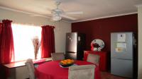 Dining Room - 15 square meters of property in Waterval East