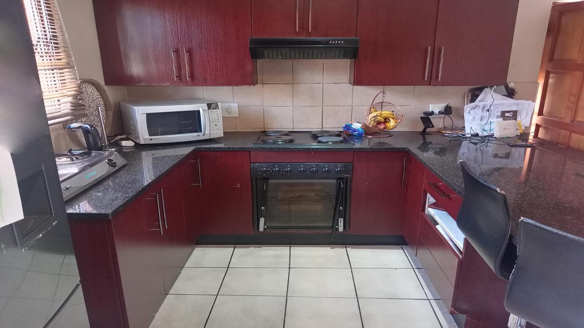 Kitchen of property in The Reeds