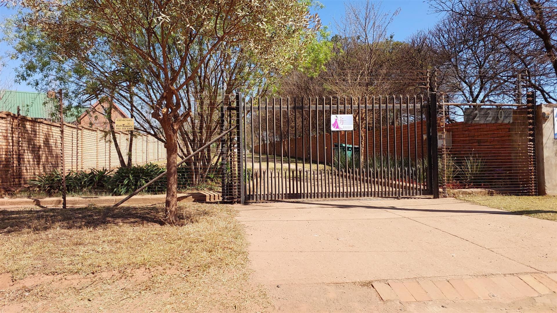 Front View of property in Grootfontein