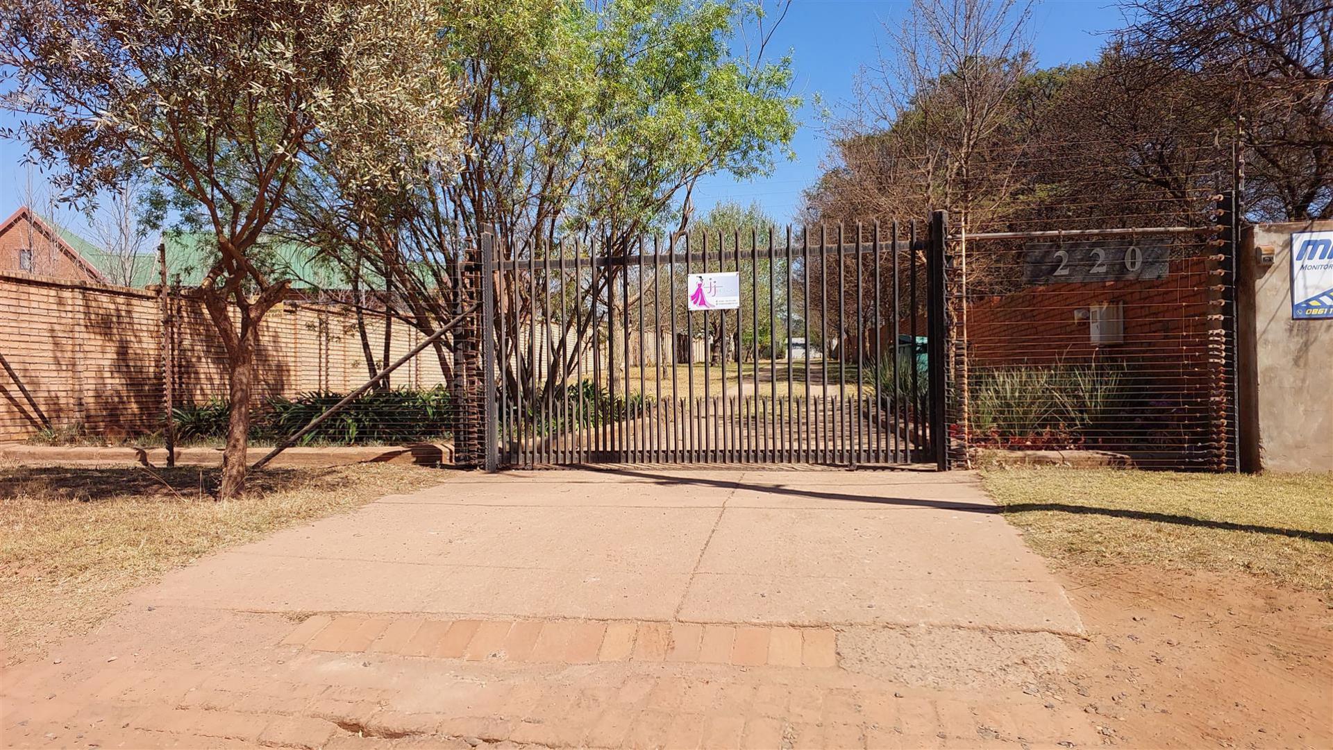 Front View of property in Grootfontein