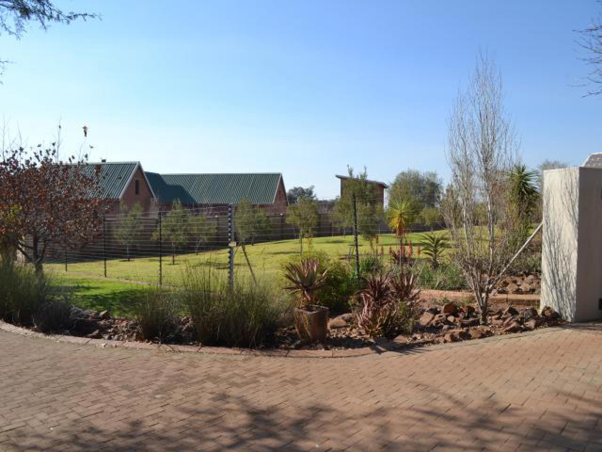 Front View of property in Grootfontein