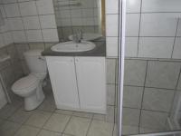 Bathroom 2 - 7 square meters of property in Mossel Bay