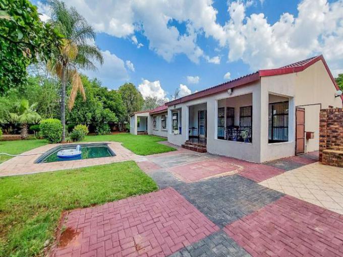 Standard Bank SIE Sale In Execution 4 Bedroom House for Sale in Mooinooi - MR305355