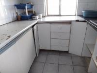 Kitchen of property in Bulwer