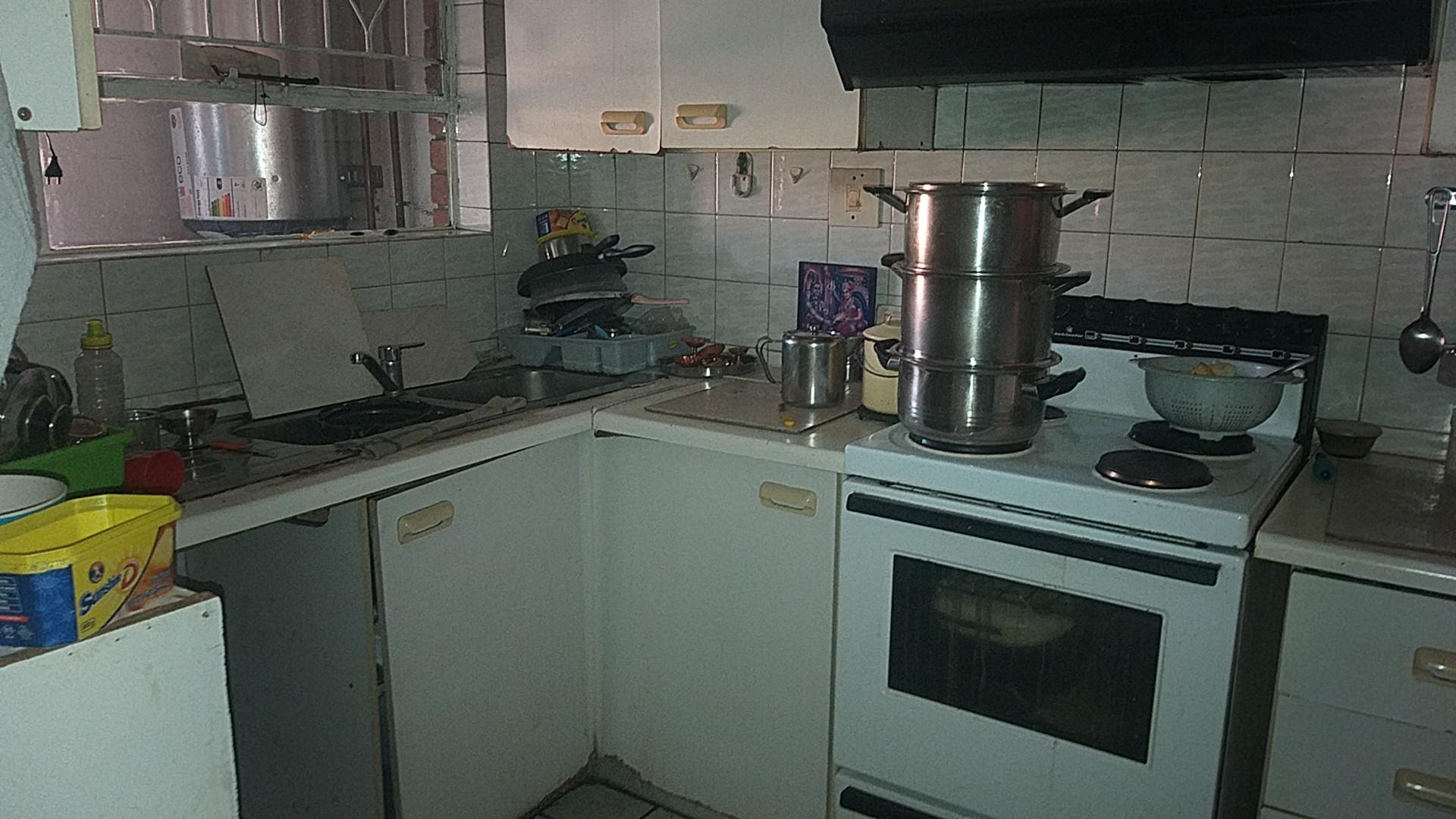 Kitchen - 8 square meters of property in Buccleuch