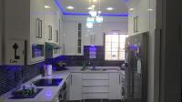 Kitchen - 9 square meters of property in Greenstone Hill