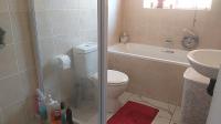 Bathroom 1 - 5 square meters of property in Greenstone Hill