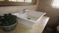 Bathroom 1 - 6 square meters of property in Greenhills