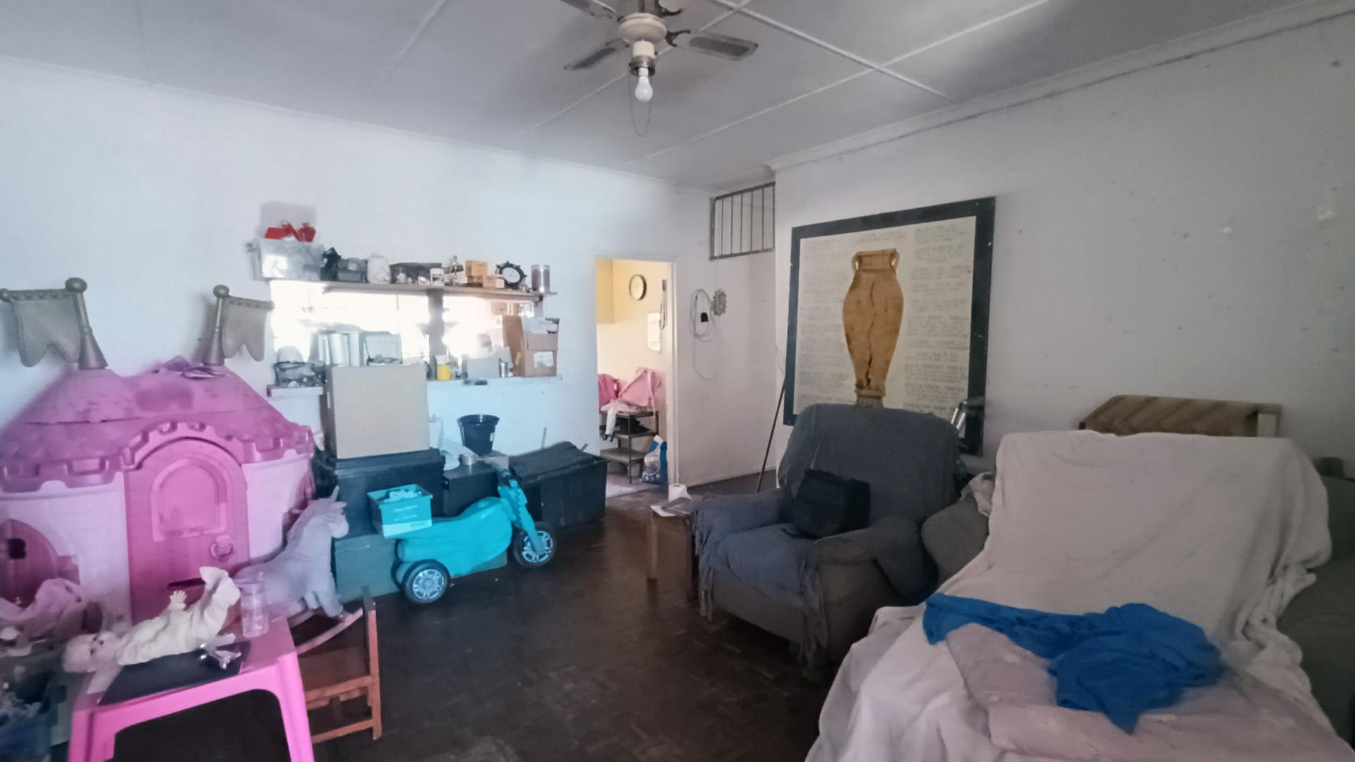 TV Room - 30 square meters of property in Shirley Park