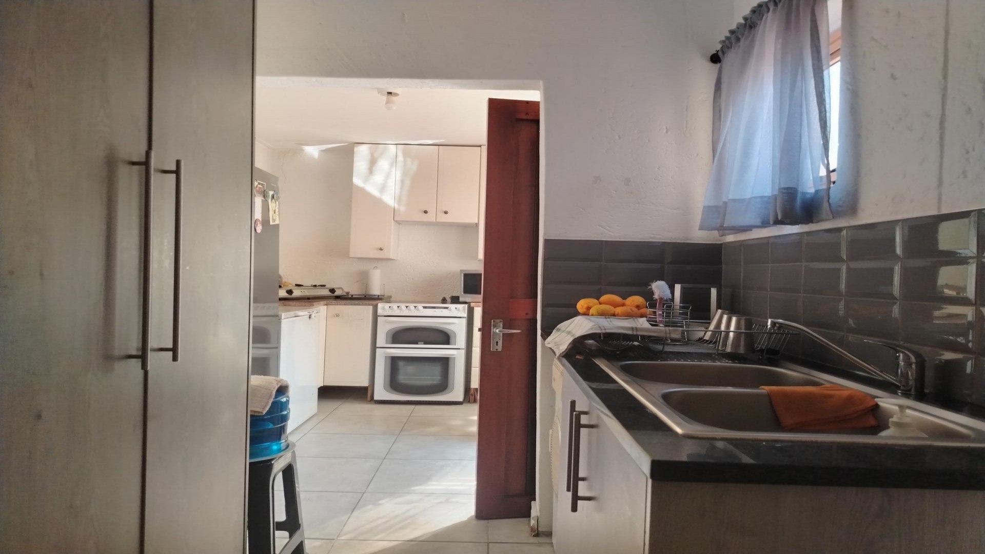Kitchen - 10 square meters of property in Parkmore