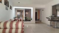 Lounges - 19 square meters of property in Parkmore