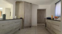 Kitchen - 10 square meters of property in Parkmore