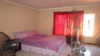 Bed Room 3 - 16 square meters of property in Lenasia South