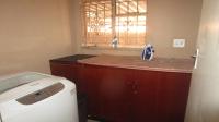 Rooms - 3 square meters of property in Lenasia South