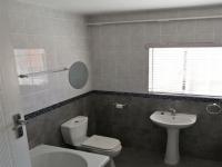 Bathroom 2 - 10 square meters of property in Cashan