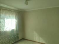 Bed Room 2 of property in Vryburg