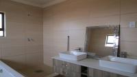 Main Bathroom - 10 square meters of property in The Hills