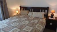 Main Bedroom - 14 square meters of property in Uvongo