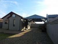 2 Bedroom 1 Bathroom House for Sale for sale in Protea Glen