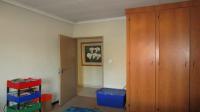 Bed Room 2 - 14 square meters of property in Rustenburg Oos-Einde