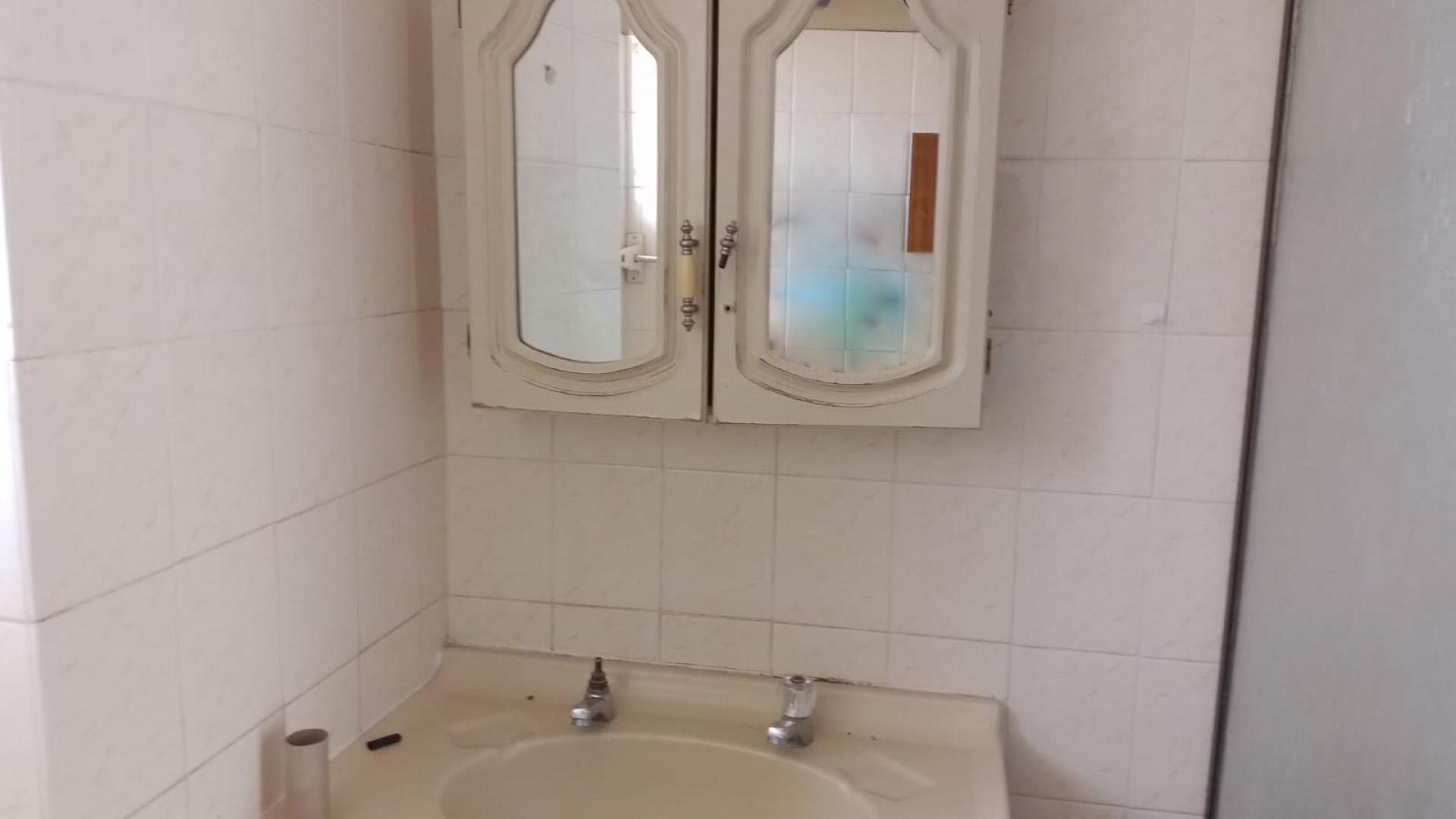 Bathroom 1 - 6 square meters of property in Vanderbijlpark