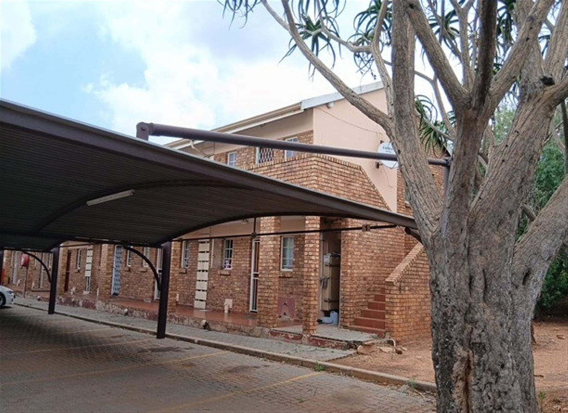Front View of property in Lotus Gardens