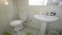 Main Bathroom - 6 square meters of property in Lenasia South