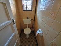 Bathroom 1 of property in Noordhoek (Bloemfontein)