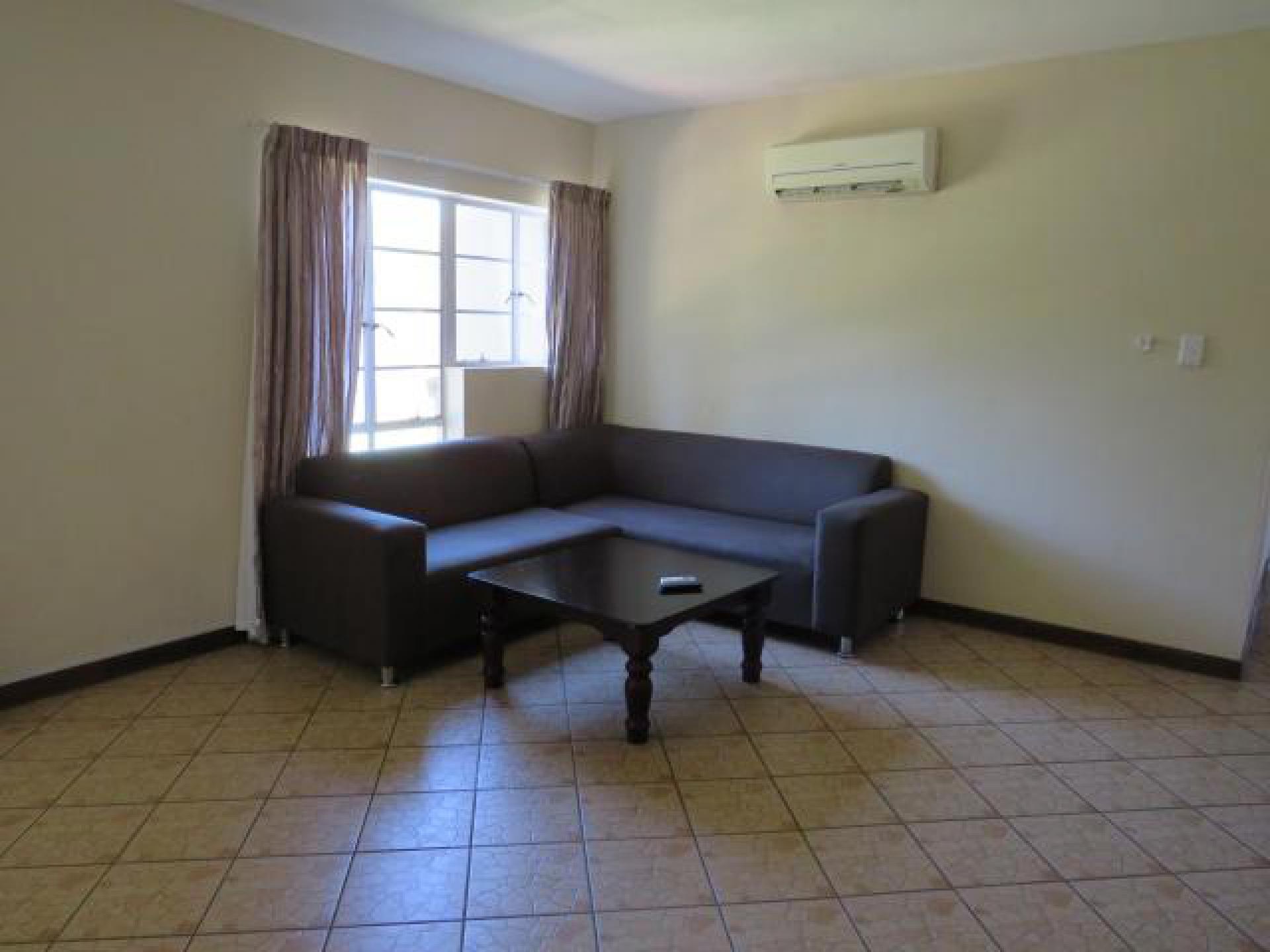 Lounges of property in Lephalale (Ellisras)