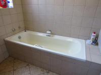 Bathroom 1 of property in Lephalale (Ellisras)