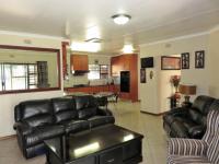 Lounges of property in Sunward park