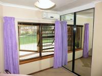 Bed Room 2 of property in Sunward park
