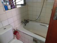 Bathroom 1 - 2 square meters of property in Ennerdale South
