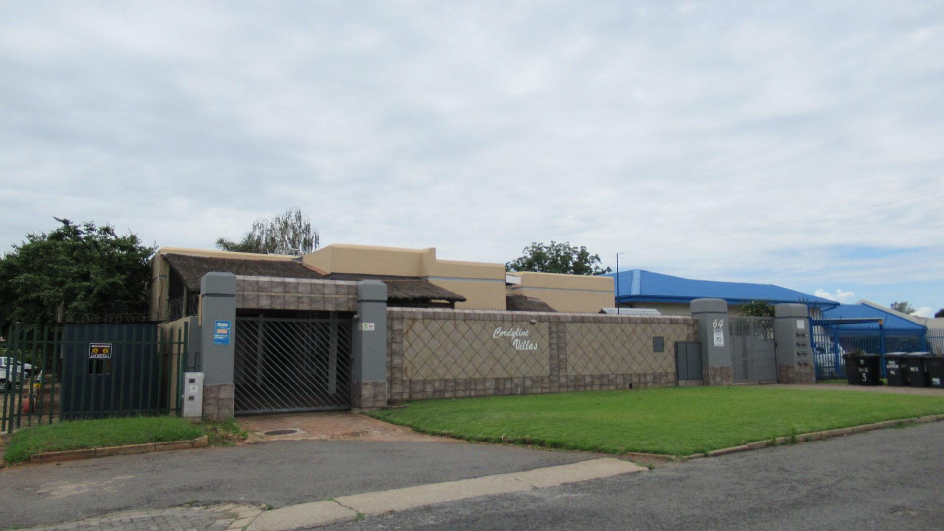 Front View of property in Krugersdorp