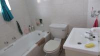 Bathroom 1 - 4 square meters of property in Krugersdorp