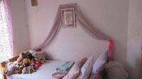 Bed Room 2 - 12 square meters of property in Krugersdorp