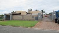 Front View of property in Krugersdorp